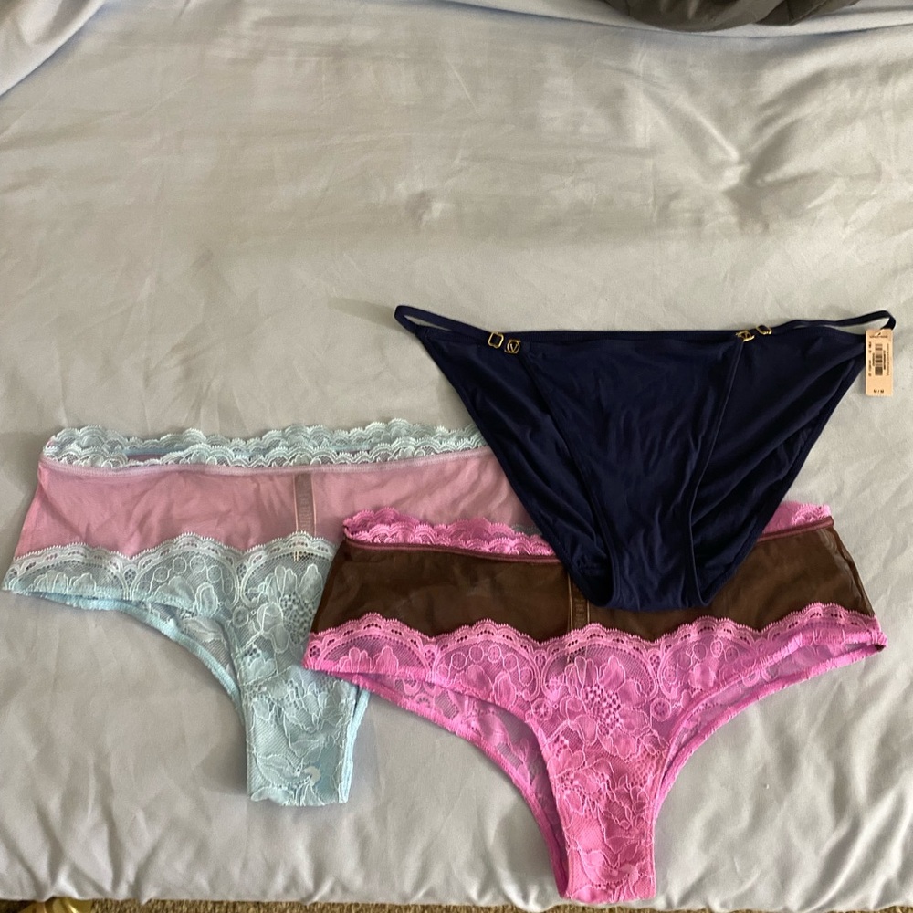 New Victoria’s Secret bikini cheeky panties panty bundle Medium